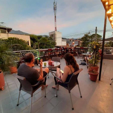 Noah Boutique Hostels Μεντεγίν Εξωτερικό φωτογραφία
