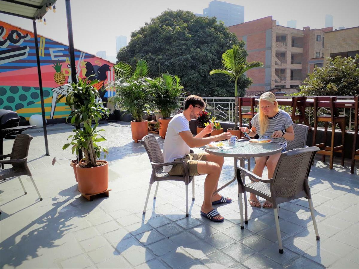 Noah Boutique Hostels Μεντεγίν Εξωτερικό φωτογραφία