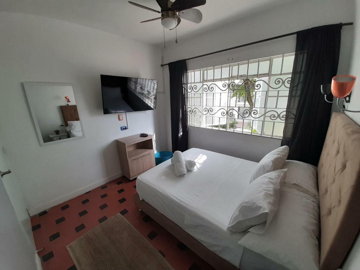 Noah Boutique Hostels Μεντεγίν Δωμάτιο φωτογραφία