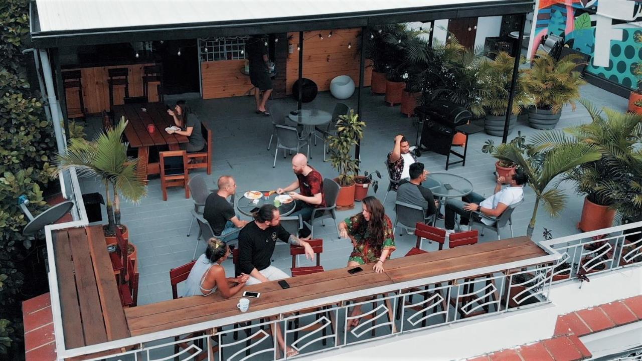 Noah Boutique Hostels Μεντεγίν Εξωτερικό φωτογραφία