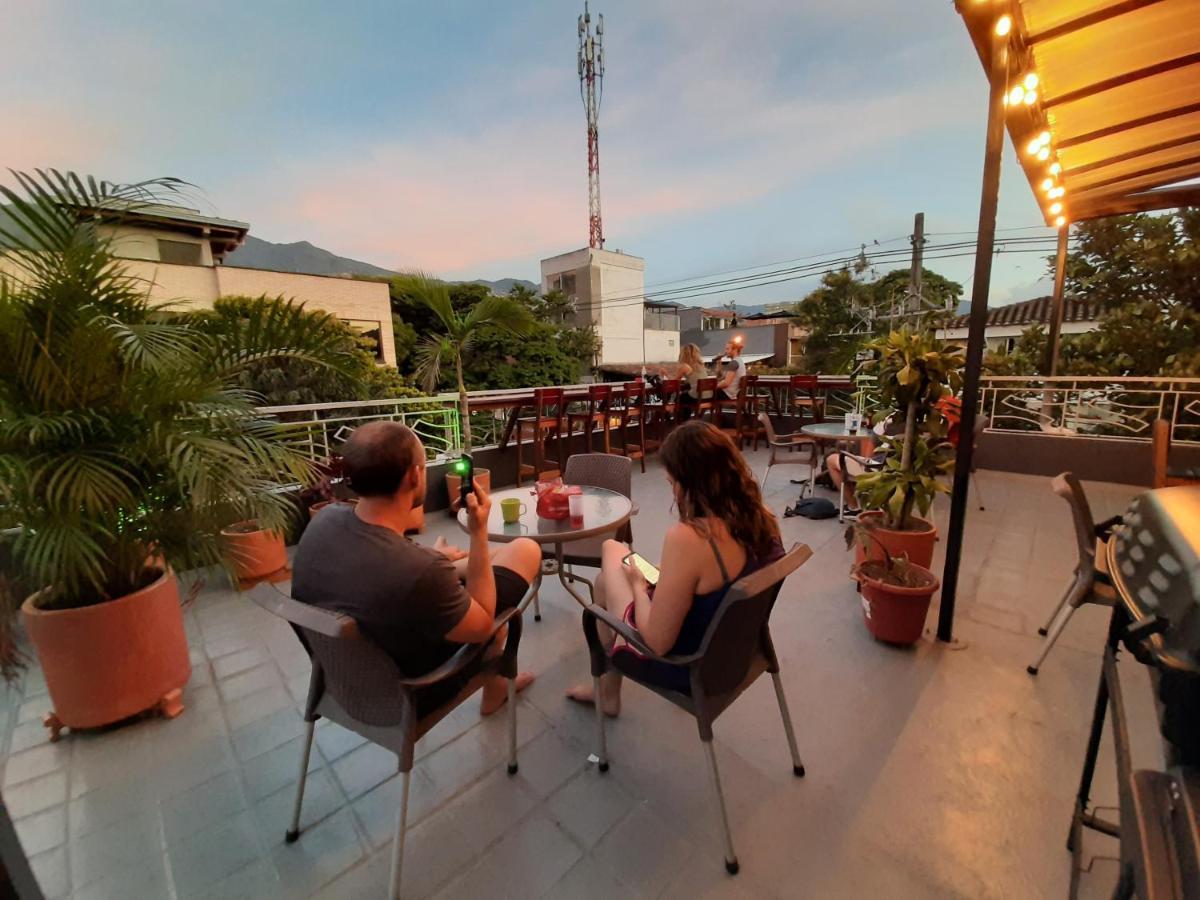 Noah Boutique Hostels Μεντεγίν Εξωτερικό φωτογραφία